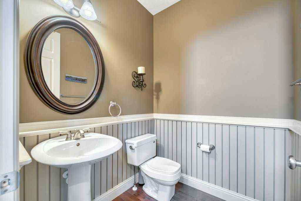 MLS® A2256625 - 2221 26 Street SW in Killarney/Glengarry Calgary, Residential