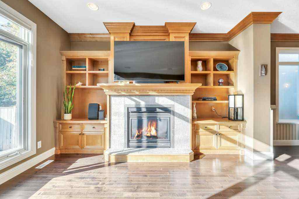 MLS® A2256625 - 2221 26 Street SW in Killarney/Glengarry Calgary, Residential