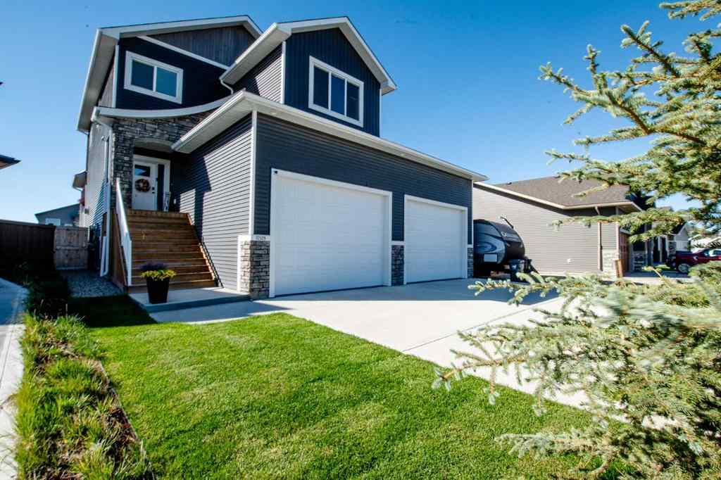 MLS® A2256629 - 10509 149A Avenue  in Whispering Ridge Rural Grande Prairie No. 1, County of, Residential