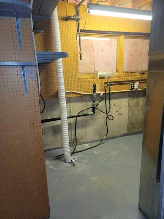 MLS® A2256632 - 4413 48 Street   in NONE Forestburg, Residential