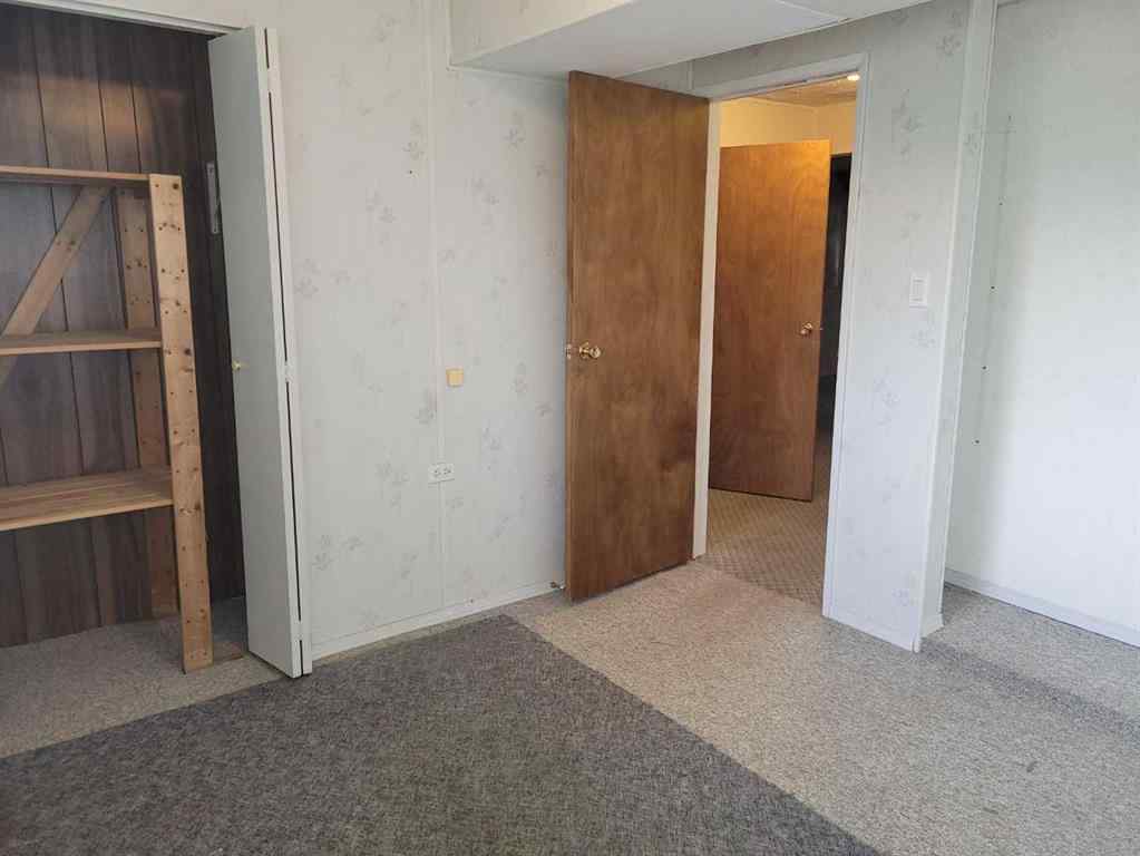 MLS® A2256632 - 4413 48 Street   in NONE Forestburg, Residential