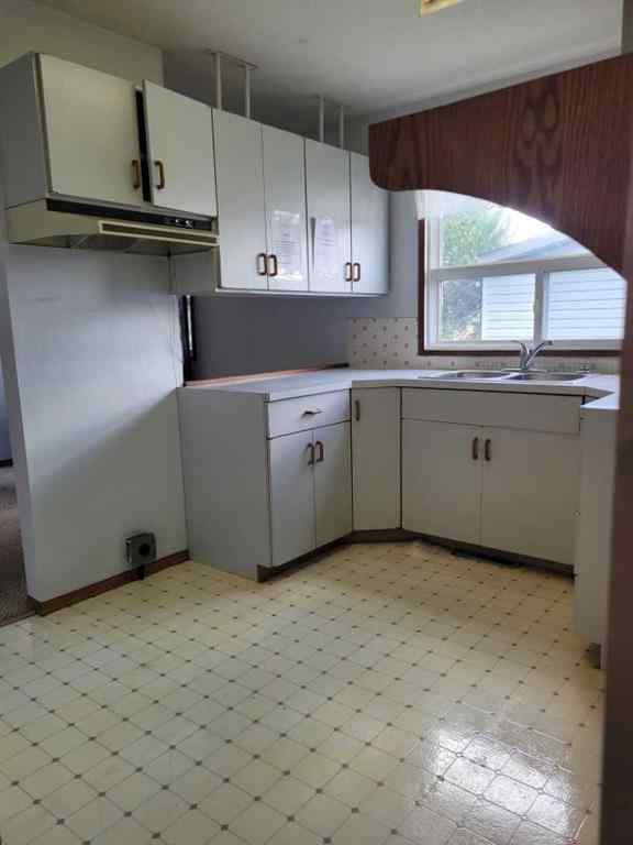 MLS® A2256632 - 4413 48 Street   in NONE Forestburg, Residential
