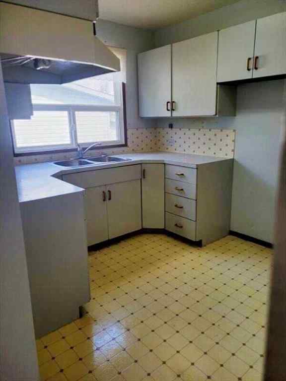 MLS® A2256632 - 4413 48 Street   in NONE Forestburg, Residential