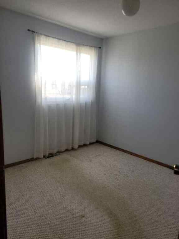 MLS® A2256632 - 4413 48 Street   in NONE Forestburg, Residential