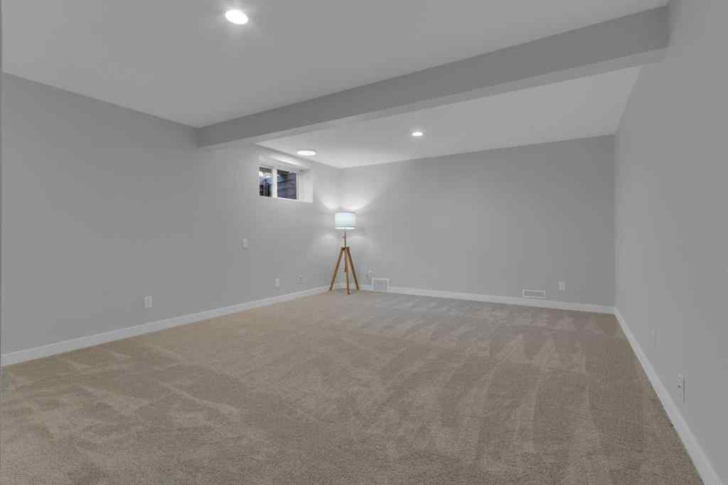 MLS® A2256633 - 39 Midpark Close SE in Midnapore Calgary, Residential
