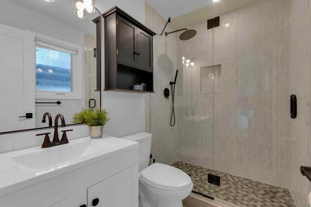 MLS® A2256633 - 39 Midpark Close SE in Midnapore Calgary, Residential