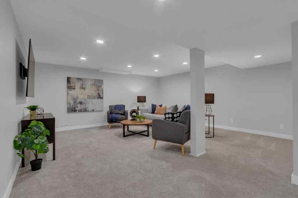 MLS® A2256633 - 39 Midpark Close SE in Midnapore Calgary, Residential