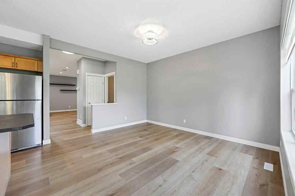 MLS® A2256635 - 8018 Cougar Ridge Avenue SW in Cougar Ridge Calgary, Residential