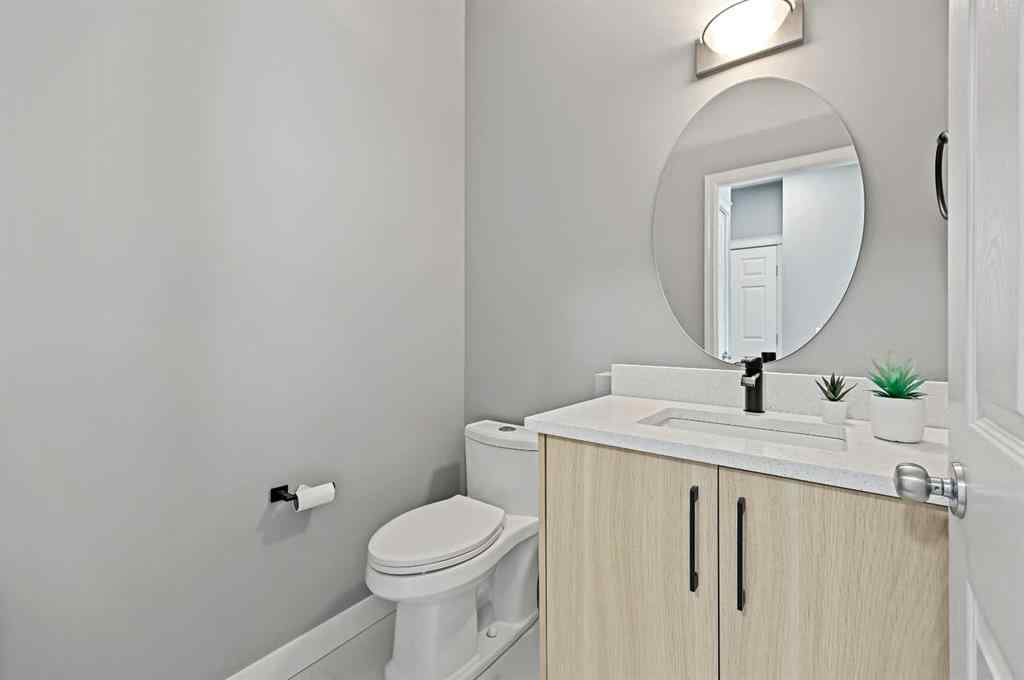MLS® A2256635 - 8018 Cougar Ridge Avenue SW in Cougar Ridge Calgary, Residential