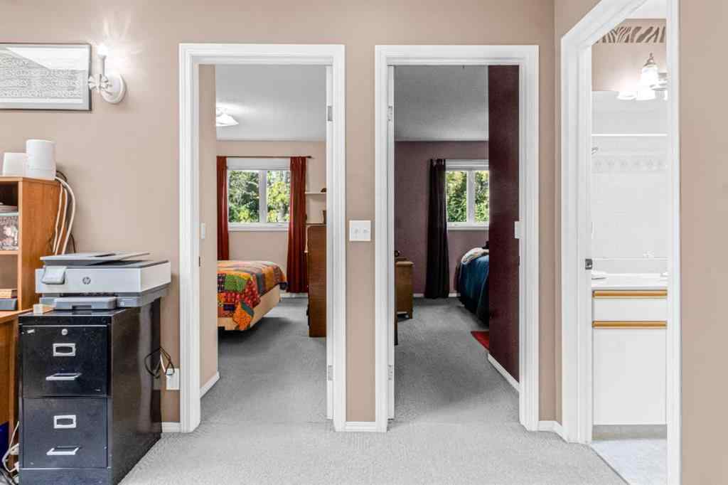 MLS® A2256636 - 924 19 Avenue NW in Mount Pleasant Calgary, Residential