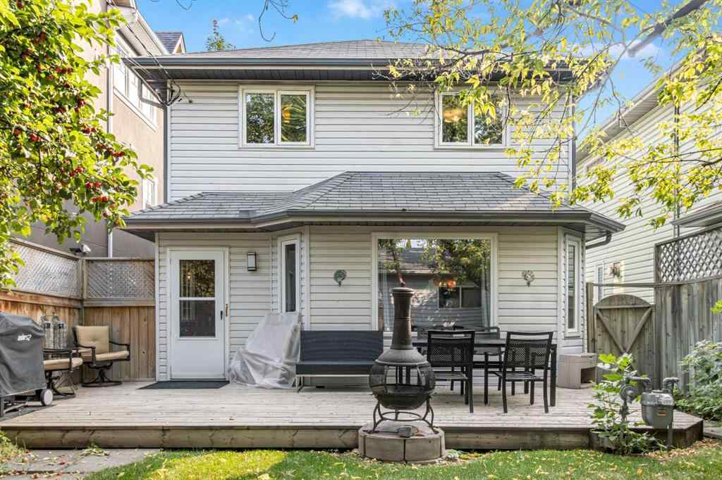 MLS® A2256636 - 924 19 Avenue NW in Mount Pleasant Calgary, Residential