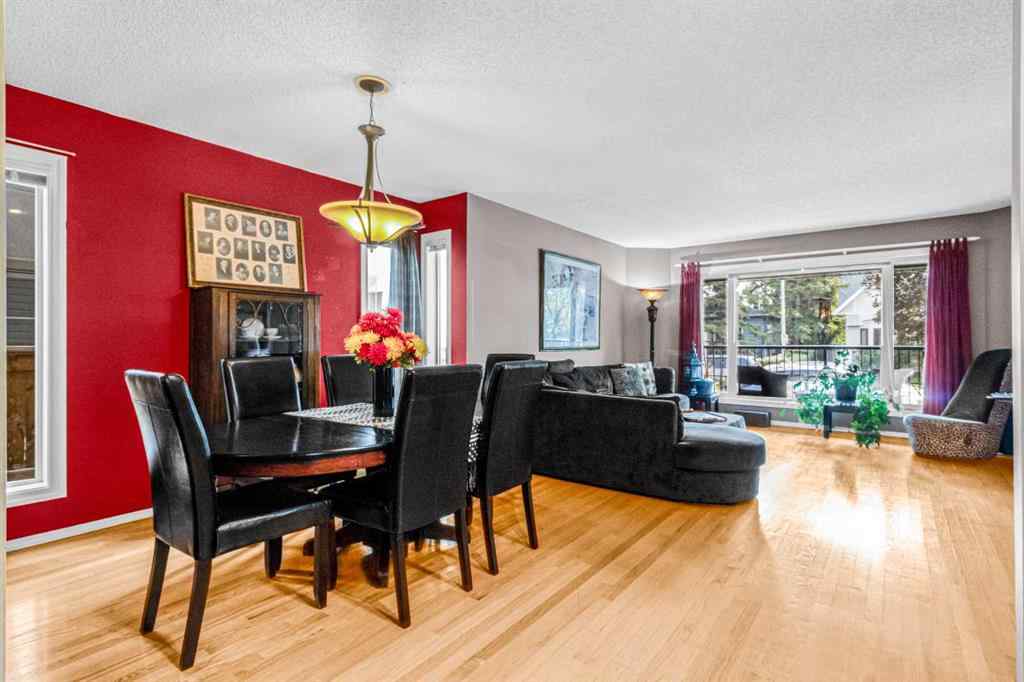 MLS® A2256636 - 924 19 Avenue NW in Mount Pleasant Calgary, Residential