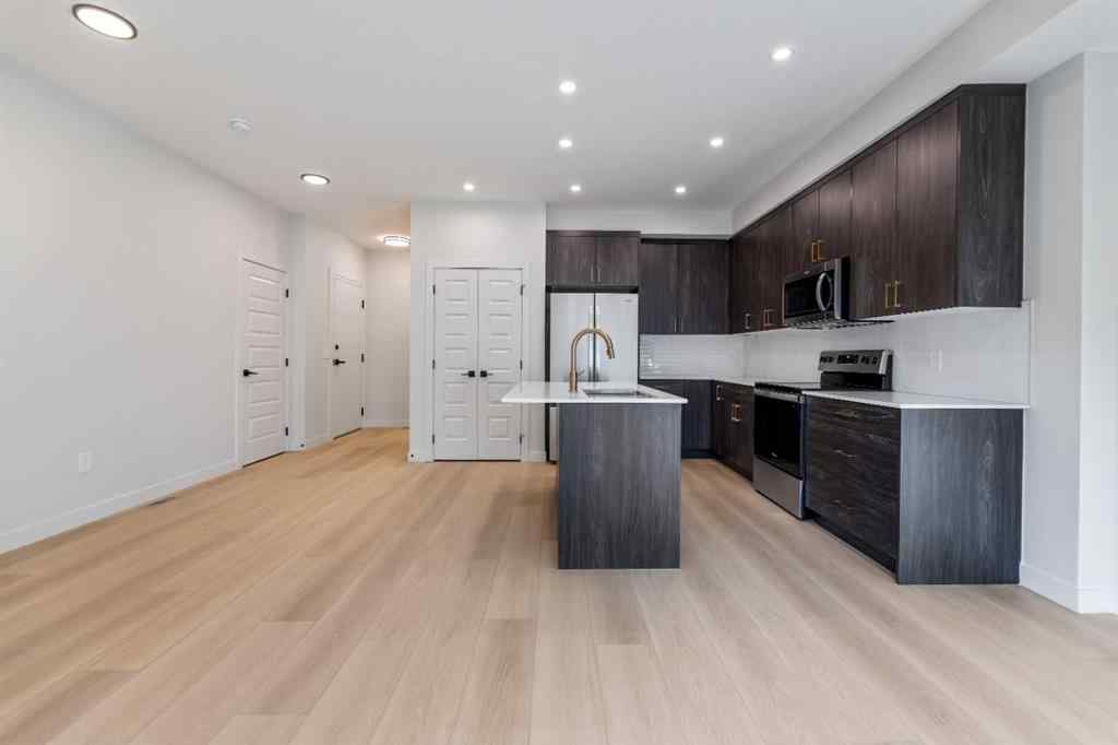 MLS® A2256638 - 245 Waterford Heath  in Waterford Chestermere, Residential