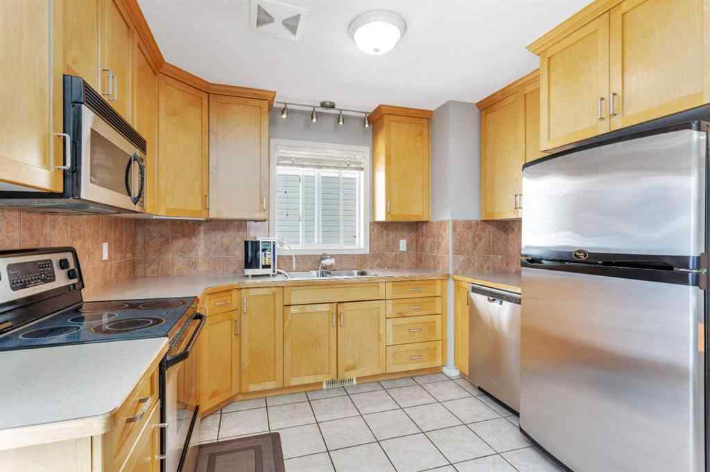 MLS® A2256644 - 6516 58 Street  in NONE Rocky Mountain House, Residential