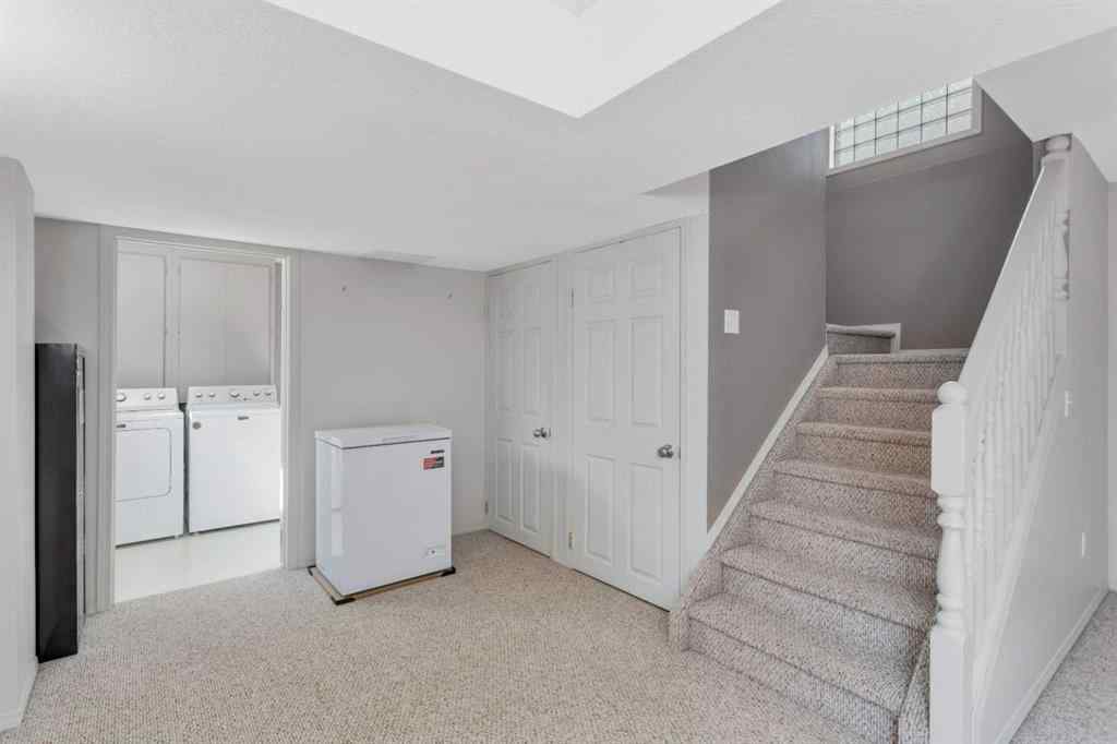 MLS® A2256644 - 6516 58 Street  in NONE Rocky Mountain House, Residential