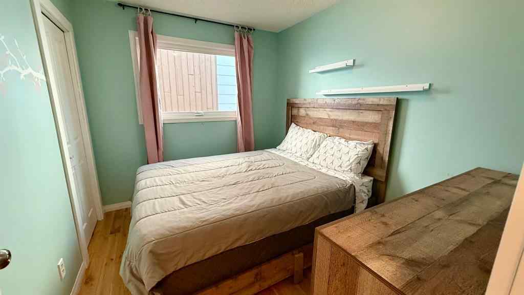 MLS® A2256645 - 313 3 Avenue W in Hanna Hanna, Residential