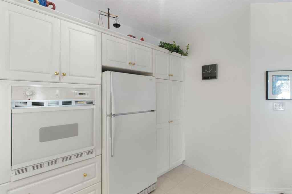MLS® A2256650 - Unit #404 2422 Erlton Street SW in Erlton Calgary, Residential