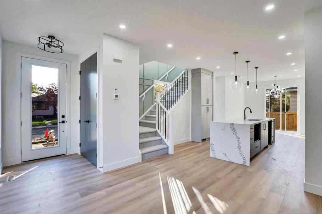 MLS® A2256651 - 1802 19 Avenue NW in Capitol Hill Calgary, Residential