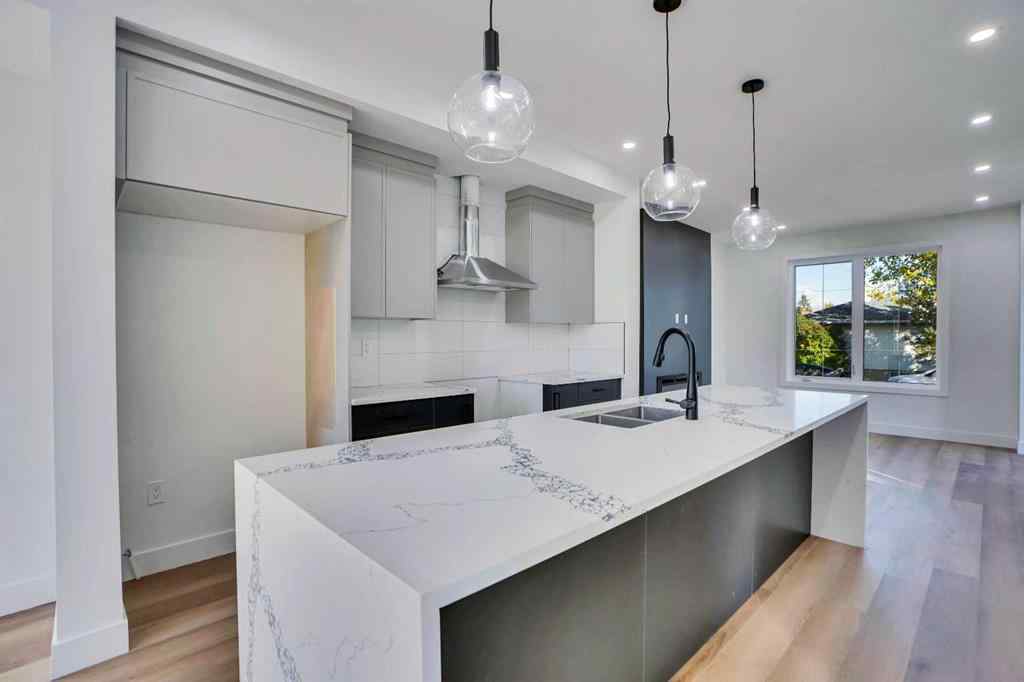 MLS® A2256651 - 1802 19 Avenue NW in Capitol Hill Calgary, Residential