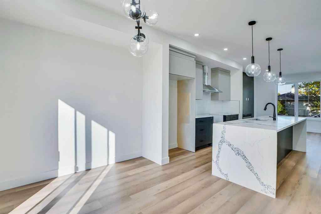 MLS® A2256651 - 1802 19 Avenue NW in Capitol Hill Calgary, Residential