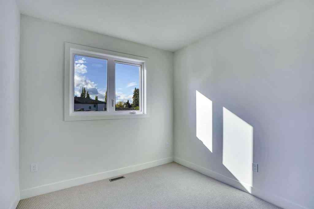MLS® A2256651 - 1802 19 Avenue NW in Capitol Hill Calgary, Residential