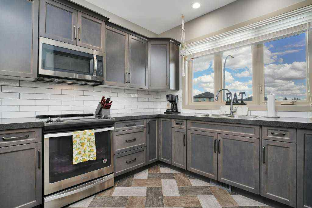 MLS® A2256652 - 9 Sheep Close  in Shepherd Heights Lacombe, Residential