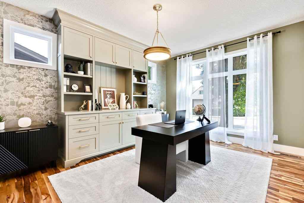 MLS® A2256656 - 3015 26 Street SW in Killarney/Glengarry Calgary, Residential