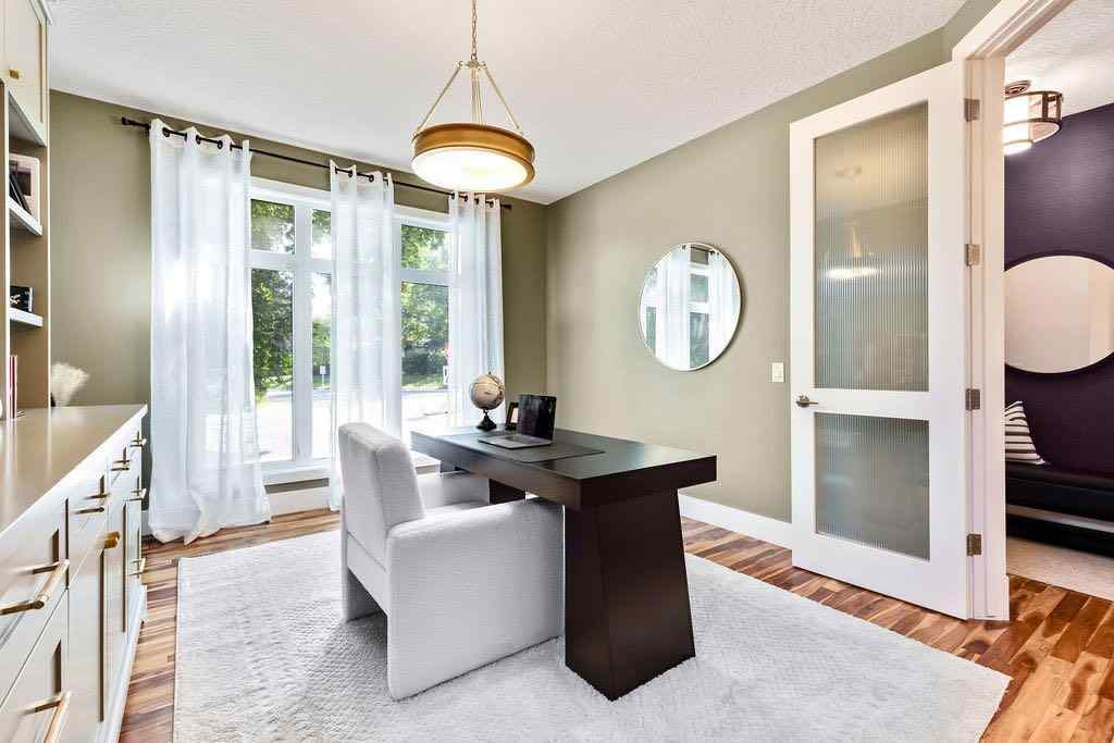MLS® A2256656 - 3015 26 Street SW in Killarney/Glengarry Calgary, Residential