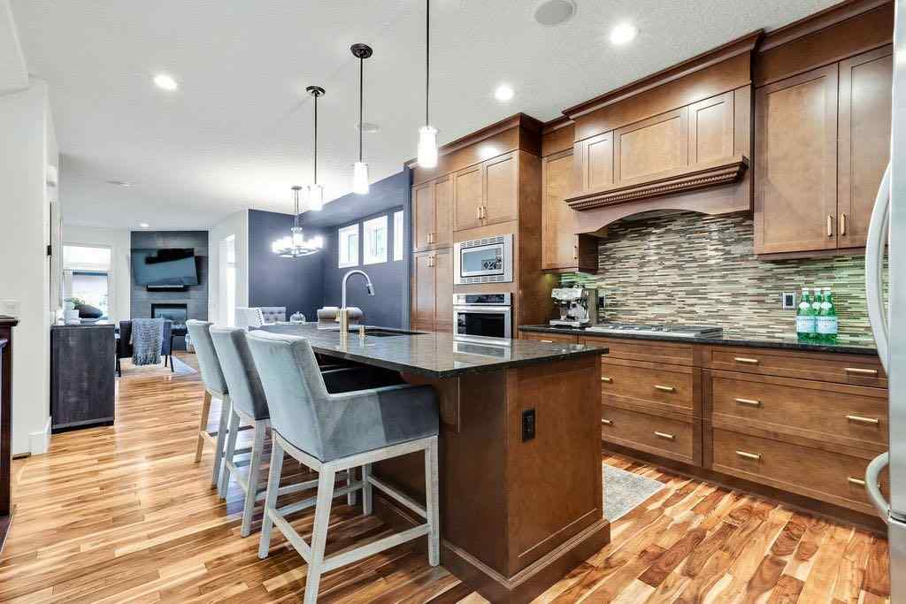 MLS® A2256656 - 3015 26 Street SW in Killarney/Glengarry Calgary, Residential