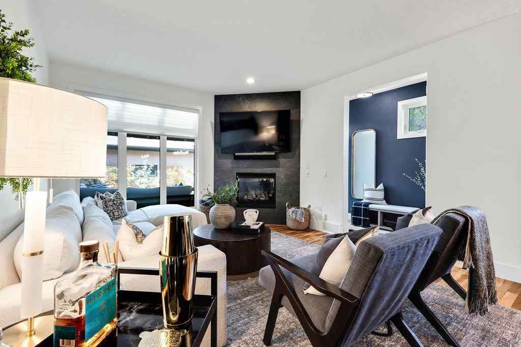 MLS® A2256656 - 3015 26 Street SW in Killarney/Glengarry Calgary, Residential