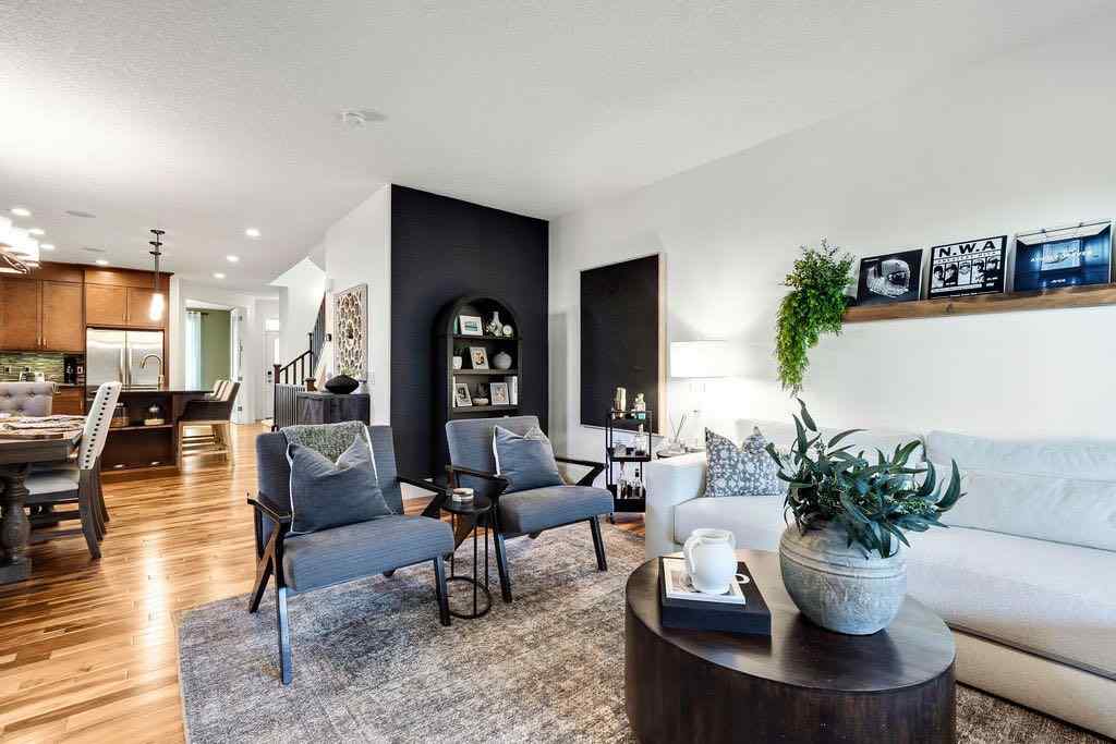 MLS® A2256656 - 3015 26 Street SW in Killarney/Glengarry Calgary, Residential