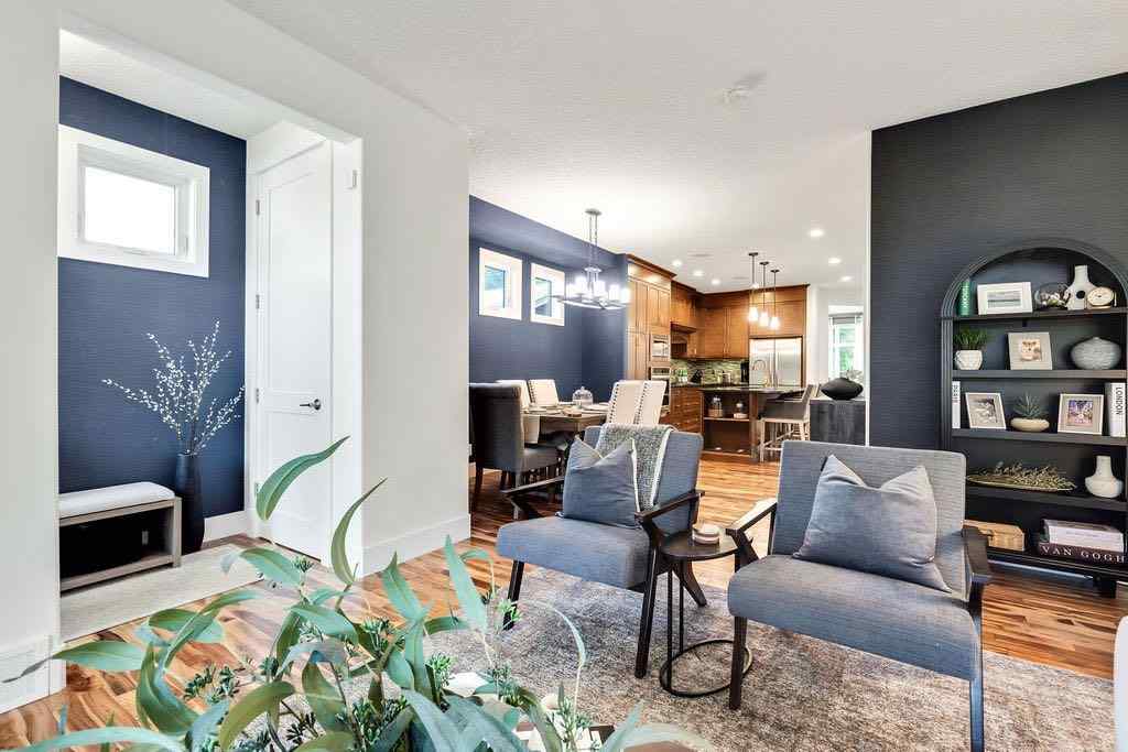 MLS® A2256656 - 3015 26 Street SW in Killarney/Glengarry Calgary, Residential