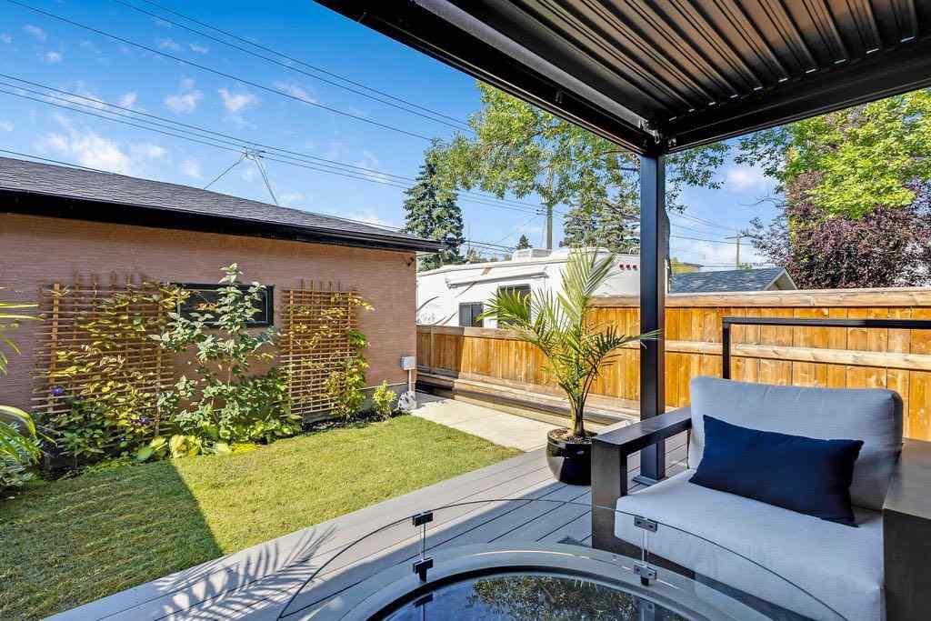 MLS® A2256656 - 3015 26 Street SW in Killarney/Glengarry Calgary, Residential