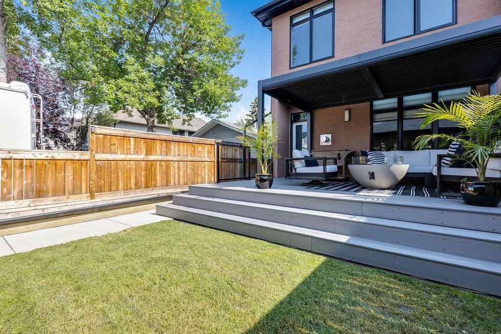 MLS® A2256656 - 3015 26 Street SW in Killarney/Glengarry Calgary, Residential