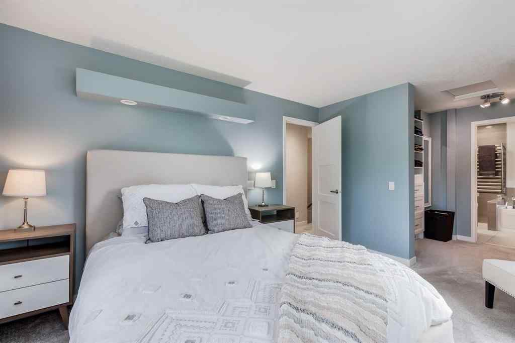 MLS® A2256659 - 24 Coachway Green SW in Coach Hill Calgary, Residential