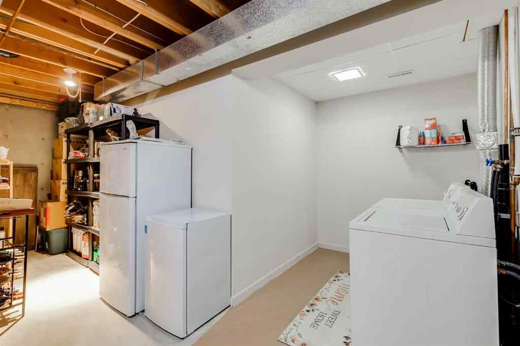 MLS® A2256659 - 24 Coachway Green SW in Coach Hill Calgary, Residential