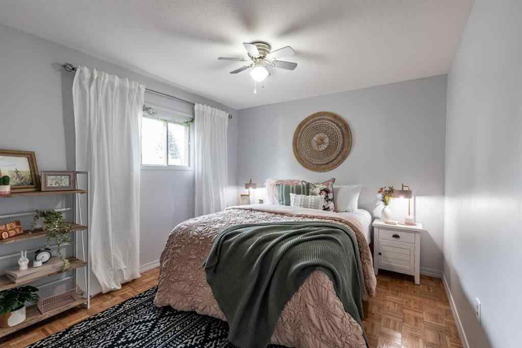 MLS® A2256666 - 978 20 Street NE in Northeast Crescent Heights Medicine Hat, Residential