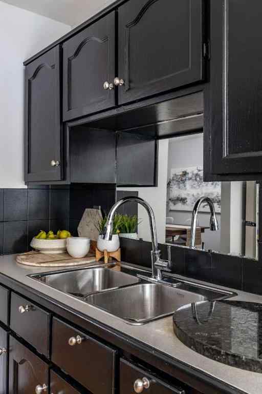 MLS® A2256666 - 978 20 Street NE in Northeast Crescent Heights Medicine Hat, Residential