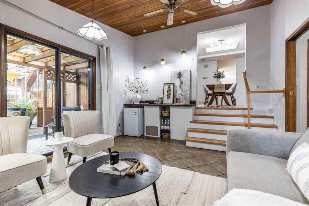 MLS® A2256666 - 978 20 Street NE in Northeast Crescent Heights Medicine Hat, Residential