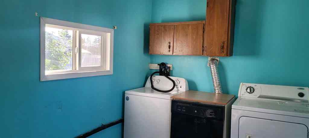 MLS® A2256669 - 10304 114 Street  in NONE Fairview, Residential