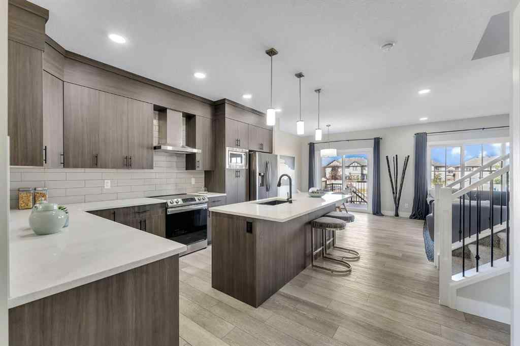 MLS® A2256671 - 1209 Chinook Gate Bay SW in Chinook Gate Airdrie, Residential