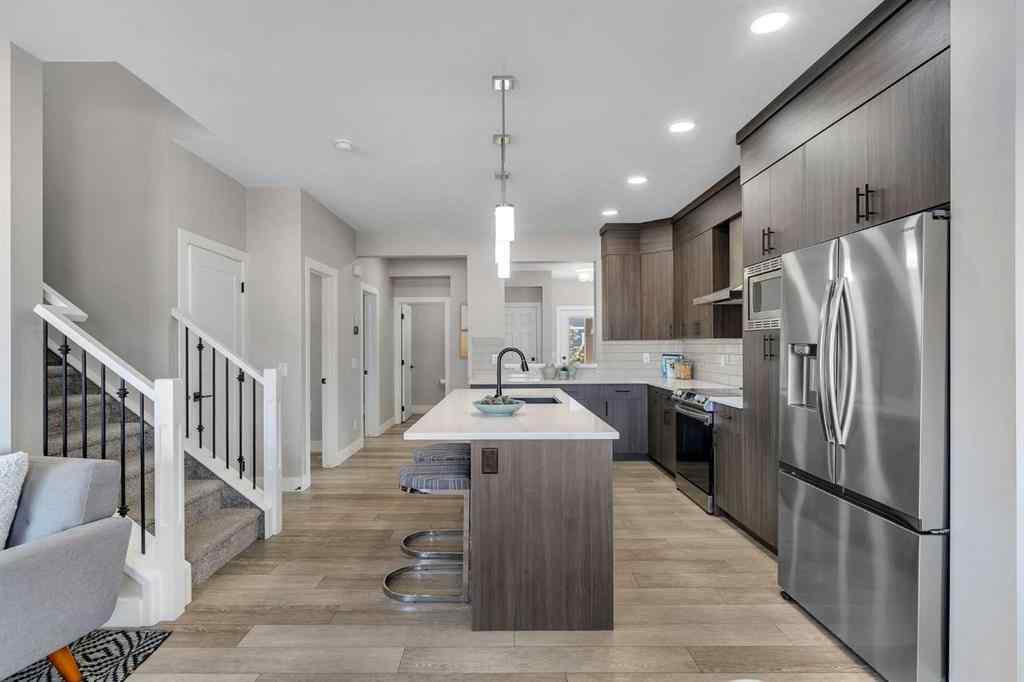 MLS® A2256671 - 1209 Chinook Gate Bay SW in Chinook Gate Airdrie, Residential
