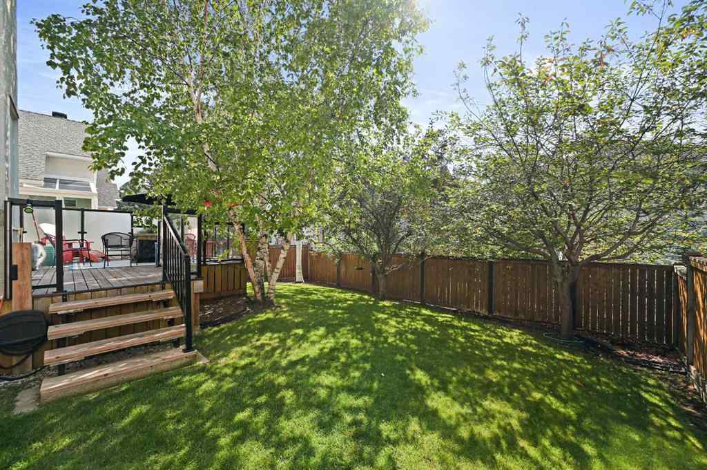MLS® A2256672 - 41 Strathridge Crescent SW in Strathcona Park Calgary, Residential