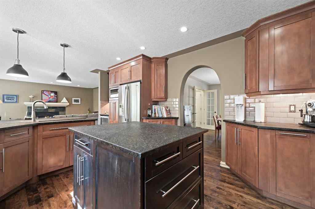 MLS® A2256672 - 41 Strathridge Crescent SW in Strathcona Park Calgary, Residential