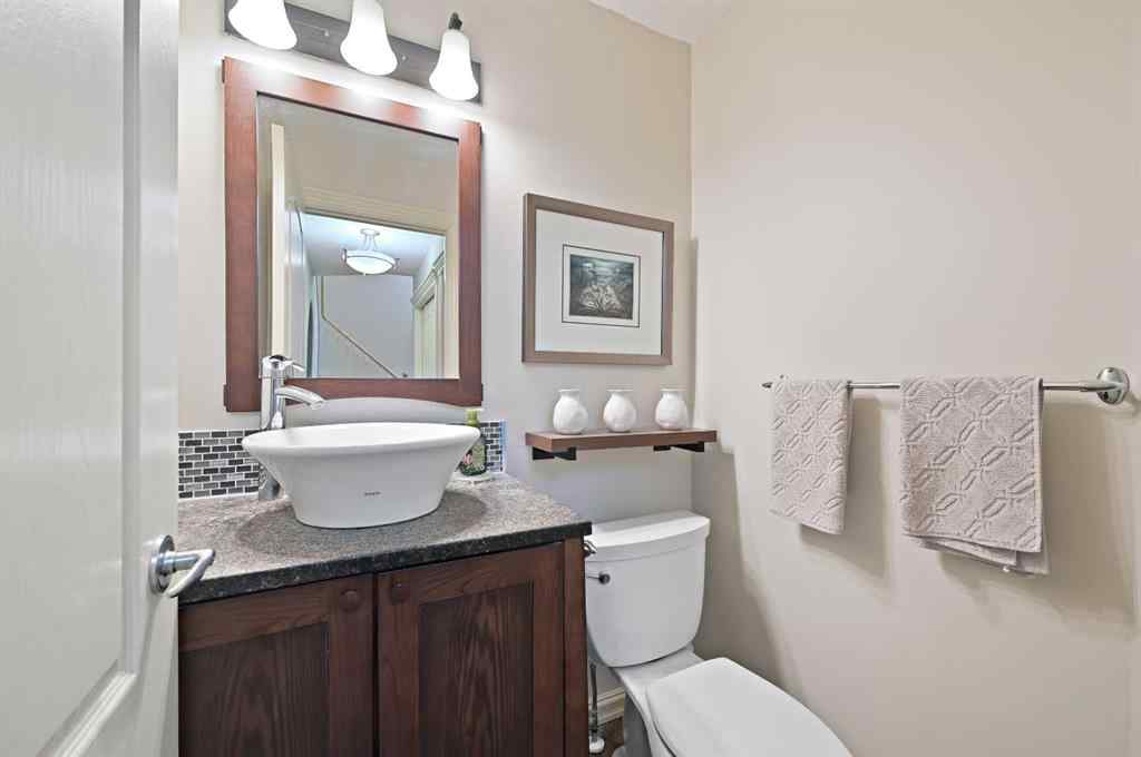 MLS® A2256672 - 41 Strathridge Crescent SW in Strathcona Park Calgary, Residential