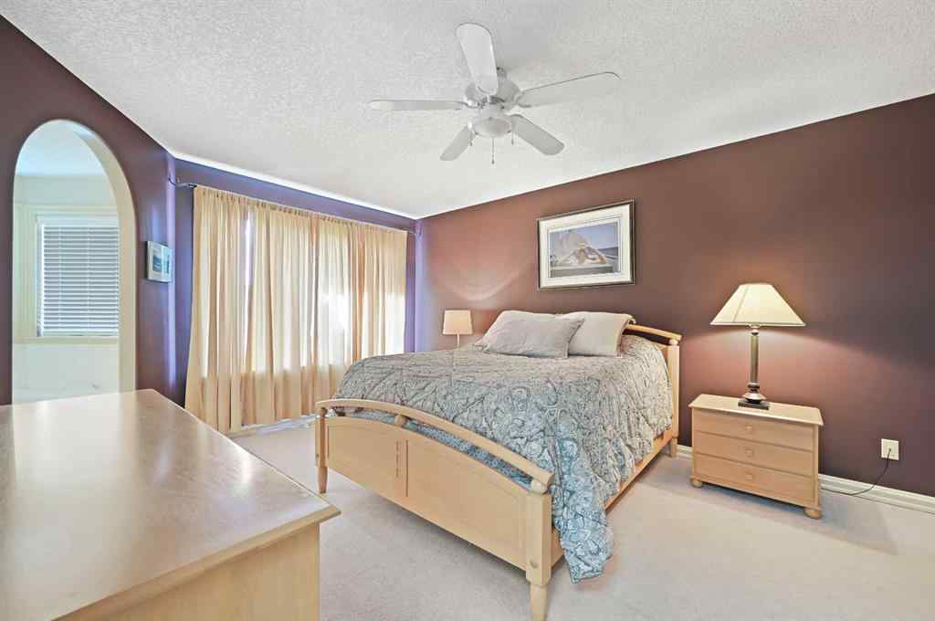MLS® A2256672 - 41 Strathridge Crescent SW in Strathcona Park Calgary, Residential