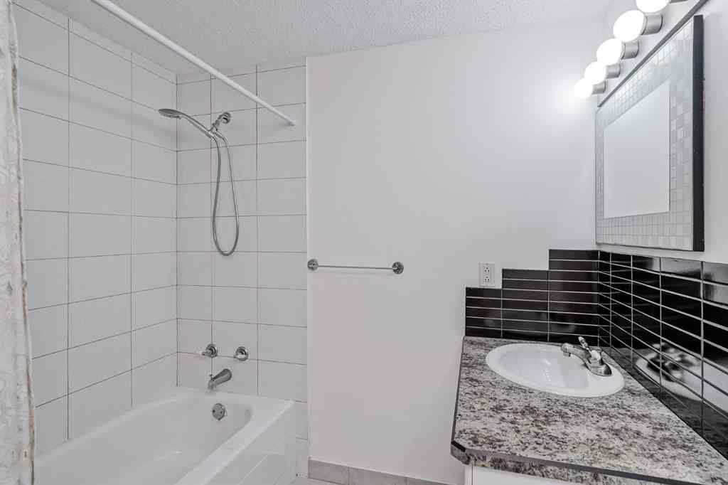 MLS® A2256673 - 128 Bermuda Drive NW in Beddington Heights Calgary, Residential
