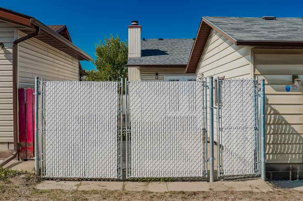MLS® A2256673 - 128 Bermuda Drive NW in Beddington Heights Calgary, Residential