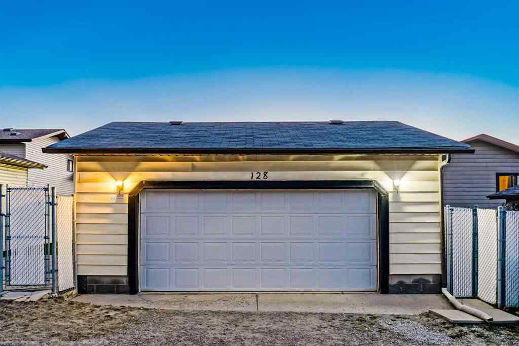 MLS® A2256673 - 128 Bermuda Drive NW in Beddington Heights Calgary, Residential