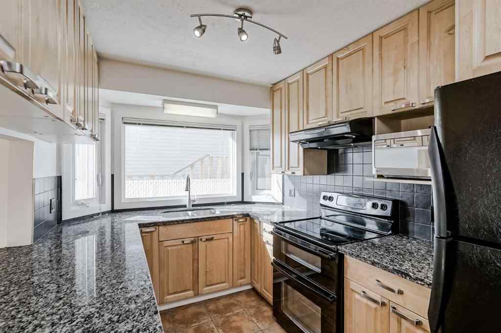 MLS® A2256673 - 128 Bermuda Drive NW in Beddington Heights Calgary, Residential